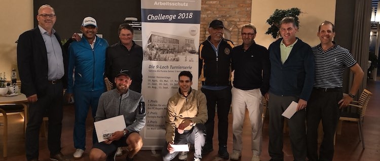 Das ist die Siegerehrung der HESKO Challenge 2018 bei Panorama-Golf.